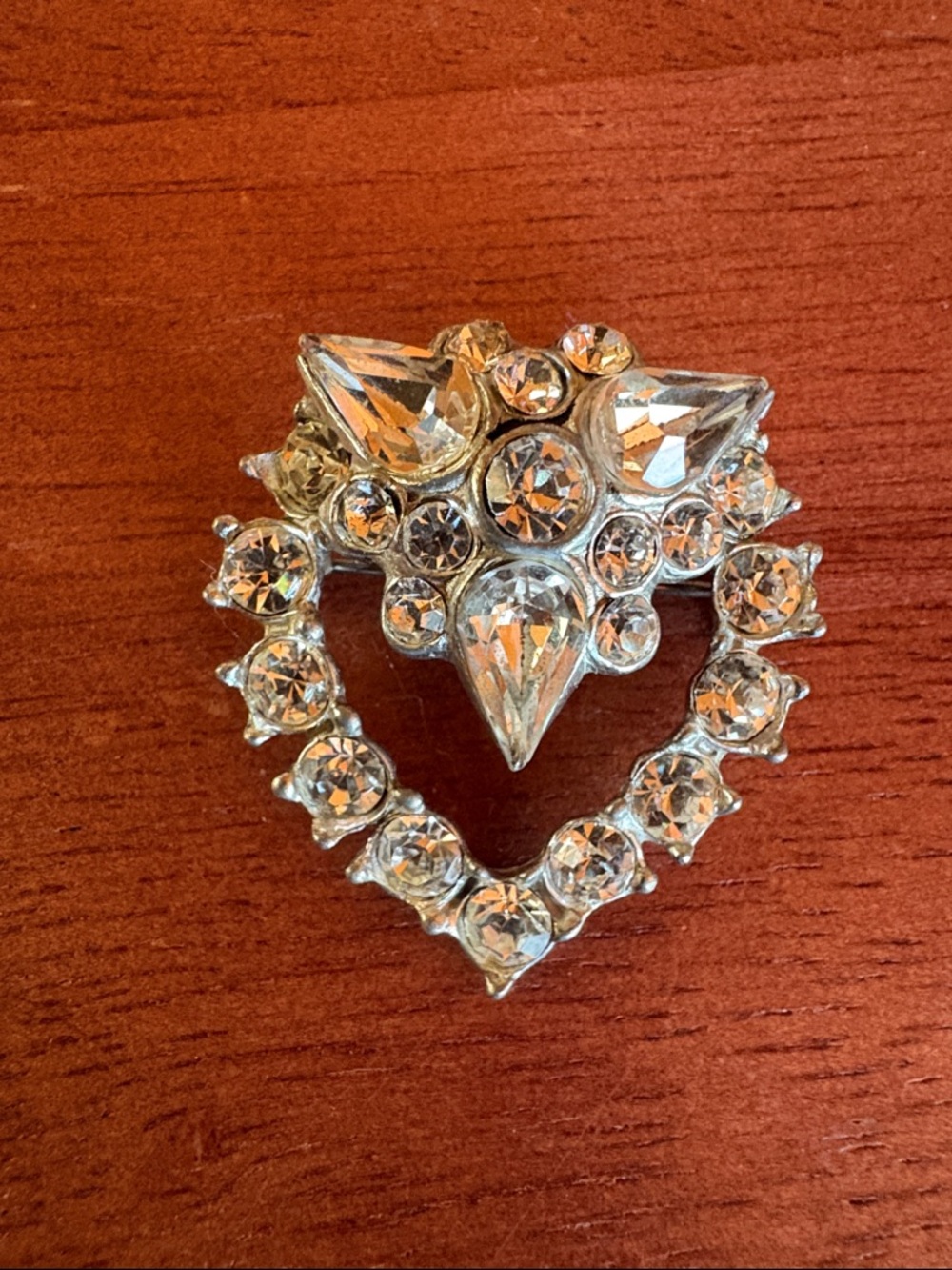 Vintage Estate Clear Crystal Heart-Shaped Brooch Silver-Tone Pot Metal Pin